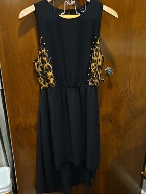 Women's Black Sleeveless Dress With Leopard Print Accents - Size M
